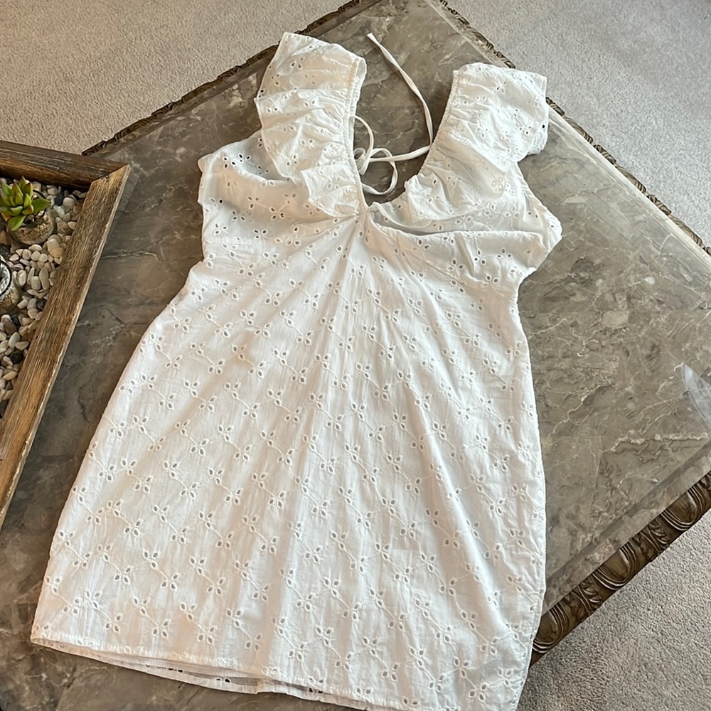 White dress 👗